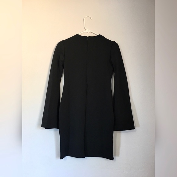 Black Choker V Neck Slit Sleeve Dress - Picture 2 of 2